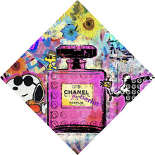 Lade das Bild in den Galerie-Viewer, Acrylglasbild Abstrakte Collage mit Parfumflasche Raute