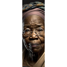 Lade das Bild in den Galerie-Viewer, Leinwandbild Ältere Frau mit traditionellem Kopftuch Panorama Hoch
