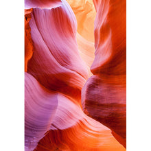 Lade das Bild in den Galerie-Viewer, Leinwandbild Antelope Canyon Hochformat
