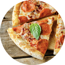 Lade das Bild in den Galerie-Viewer, Aluminiumbild gebürstet Appetitliche Pizza auf Holz Kreis