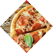 Lade das Bild in den Galerie-Viewer, Aluminiumbild Appetitliche Pizza auf Holz Raute