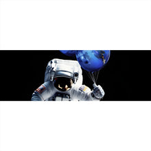 Lade das Bild in den Galerie-Viewer, Leinwandbild Astronaut mit Erdballons im All Panorama