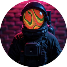 Lade das Bild in den Galerie-Viewer, Aluminiumbild gebürstet Astronaut mit Helm Baked Neon Kreis