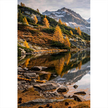 Lade das Bild in den Galerie-Viewer, Poster Atemberaubende Landschaft mit Bergen und See Hochformat