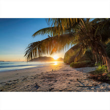 Lade das Bild in den Galerie-Viewer, Aluminiumbild gebürstet Atemberaubender Strand Sonnenuntergang Querformat