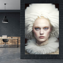 Lade das Bild in den Galerie-Viewer, Aluminiumbild Ausdrucksstarke Frau mit modernem Kopfschmuck Hochformat