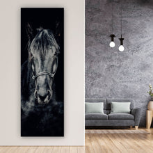 Lade das Bild in den Galerie-Viewer, Poster Ausdrucksvolles Portrait eines schwarzen Pferdes Panorama Hoch