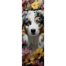 Lade das Bild in den Galerie-Viewer, Aluminiumbild gebürstet Australian Shepherd umgeben von Blumenmeer Panorama Hoch