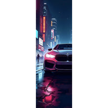Lade das Bild in den Galerie-Viewer, Poster Auto in belebter nächtlicher Stadt Panorama Hoch