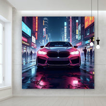 Lade das Bild in den Galerie-Viewer, Aluminiumbild Auto in belebter nächtlicher Stadt Quadrat