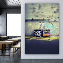 Lade das Bild in den Galerie-Viewer, Aluminiumbild Banksy - Life is short Hochformat