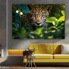 Lade das Bild in den Galerie-Viewer, Acrylglasbild Beeindruckendes Leoparden Porträt im Dschungel Querformat