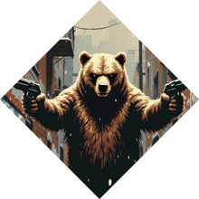 Lade das Bild in den Galerie-Viewer, Leinwandbild Bewaffneter Bär in schneebedeckter Stadtgasse Raute