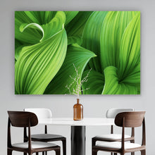 Lade das Bild in den Galerie-Viewer, Spannrahmenbild Blattwerk in lebendigem Grün Querformat