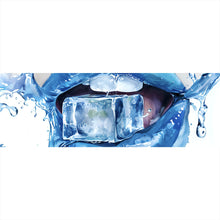 Lade das Bild in den Galerie-Viewer, Acrylglasbild Blaue Lippen mit Eiswürfel Panorama