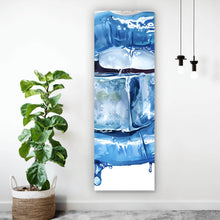 Lade das Bild in den Galerie-Viewer, Aluminiumbild gebürstet Blaue Lippen mit Eiswürfel Panorama Hoch