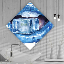 Lade das Bild in den Galerie-Viewer, Poster Blaue Lippen mit Eiswürfel Raute