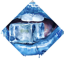Lade das Bild in den Galerie-Viewer, Acrylglasbild Blaue Lippen mit Eiswürfel Raute