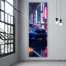 Lade das Bild in den Galerie-Viewer, Aluminiumbild Blauer Sportwagen bei Nacht in der Stadt Panorama Hoch