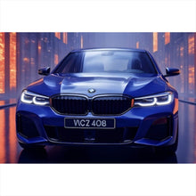 Lade das Bild in den Galerie-Viewer, Aluminiumbild Blauer Sportwagen in futuristischer Umgebung Querformat