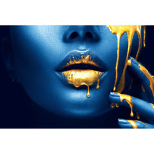 Lade das Bild in den Galerie-Viewer, Poster Blue Beauty Querformat