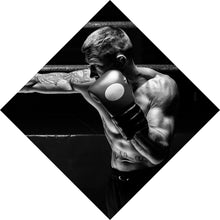 Lade das Bild in den Galerie-Viewer, Poster Boxer im Training Schwarz Weiß Raute