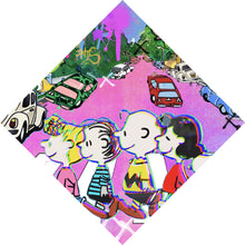 Lade das Bild in den Galerie-Viewer, Aluminiumbild gebürstet Bunte Zeichentrickfiguren vor Graffitiwand Raute