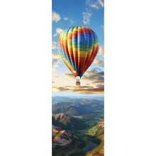 Lade das Bild in den Galerie-Viewer, Poster Bunter Heißluftballon im Flug Panorama Hoch