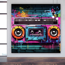 Lade das Bild in den Galerie-Viewer, Poster Bunter Rekorder Ghettoblaster vor Graffiti Wand Quadrat