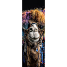 Lade das Bild in den Galerie-Viewer, Leinwandbild Buntes Kamel mit Brille Panorama Hoch