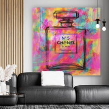 Lade das Bild in den Galerie-Viewer, Spannrahmenbild Parfum vor farbenfrohem Hintergrund Quadrat