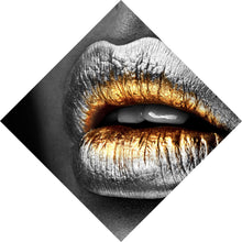 Lade das Bild in den Galerie-Viewer, Leinwandbild Chrome Lips Raute