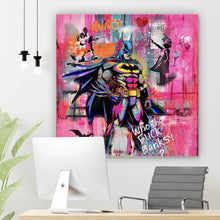 Lade das Bild in den Galerie-Viewer, Acrylglasbild Comic Held vor buntem Street Art Hintergrund Quadrat