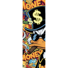 Lade das Bild in den Galerie-Viewer, Poster Coole Ente mit Zigarre auf Geld Hintergrund Panorama Hoch