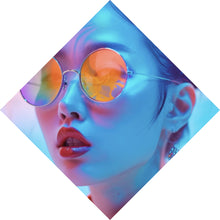 Lade das Bild in den Galerie-Viewer, Spannrahmenbild Cooles asiatisches Frauenportrait Raute