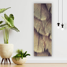 Lade das Bild in den Galerie-Viewer, Acrylglasbild Detailierte Nahaufnahme eines Gefieders Panorama Hoch
