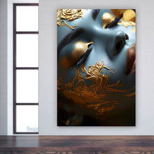Lade das Bild in den Galerie-Viewer, Spannrahmenbild Edles Gesicht mit goldenen Details Hochformat