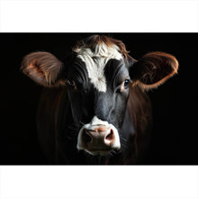 Lade das Bild in den Galerie-Viewer, Aluminiumbild gebürstet Eindrucksvolle Nahaufnahme einer Kuh Querformat