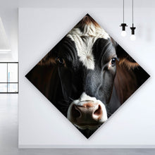 Lade das Bild in den Galerie-Viewer, Poster Eindrucksvolle Nahaufnahme einer Kuh Raute