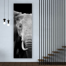 Lade das Bild in den Galerie-Viewer, Leinwandbild Elefant Schwarz Weiß Panorama Hoch