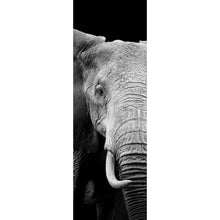 Lade das Bild in den Galerie-Viewer, Leinwandbild Elefant Schwarz Weiß Panorama Hoch