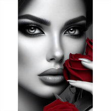 Lade das Bild in den Galerie-Viewer, Poster Elegante Frau mit Rosen und Schmuck No. 2 Hochformat