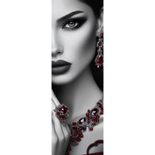 Lade das Bild in den Galerie-Viewer, Leinwandbild Elegante Frau mit Rosen und Schmuck Panorama Hoch