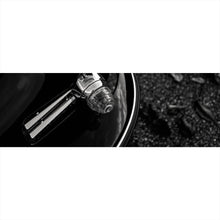 Lade das Bild in den Galerie-Viewer, Leinwandbild Elegante Oldtimer Scheinwerfer Panorama