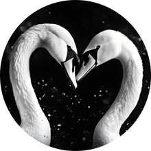 Lade das Bild in den Galerie-Viewer, Aluminiumbild gebürstet Elegante Schwäne formen Herzbild Kreis