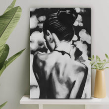 Lade das Bild in den Galerie-Viewer, Aluminiumbild Elegante Silhouette einer Frau Hochformat