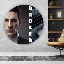 Lade das Bild in den Galerie-Viewer, Aluminiumbild gebürstet Eleganter Mann und Sportwagen vor moderner Architektur Kreis