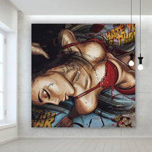 Lade das Bild in den Galerie-Viewer, Leinwandbild Erotische Frau mit Tätowierungen Quadrat