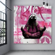 Lade das Bild in den Galerie-Viewer, Leinwandbild Faultier in einer meditativen Pose Quadrat