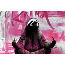 Lade das Bild in den Galerie-Viewer, Poster Faultier in einer meditativen Pose Querformat